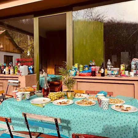 Doemoerkapu Rengeteg Vendeghaz Szentendre